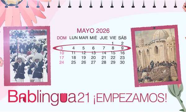 Un calendario del mes de mayo con una imagen del defile del Cinco de Mayo en Puebla y otra de un cuadro de la Batalla de Puebla